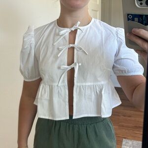 White tie front puff sleeve blouse